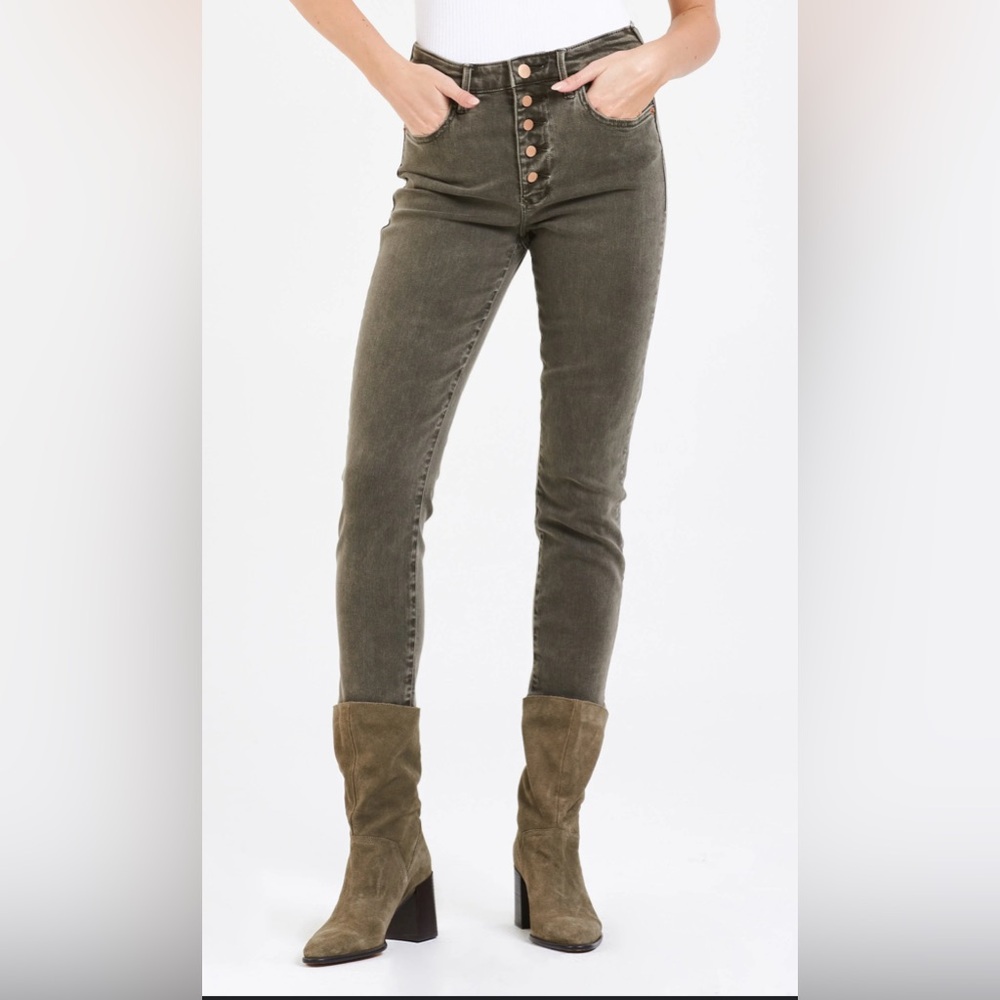 Altar'd State Women's Size 29/9 Stretch Green High Rise Jeans Sand Dollar